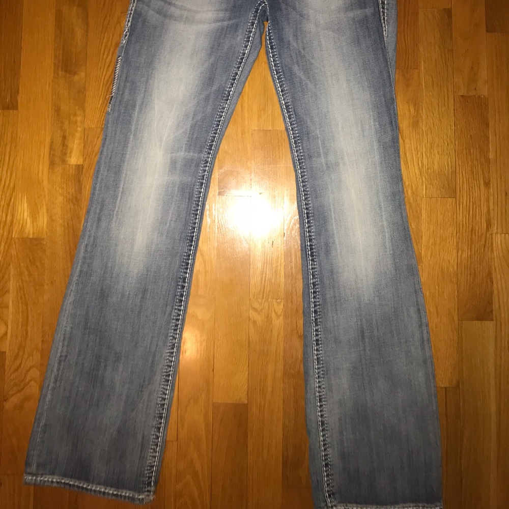 Rock Revival Jeans - Picture 2 of 4
